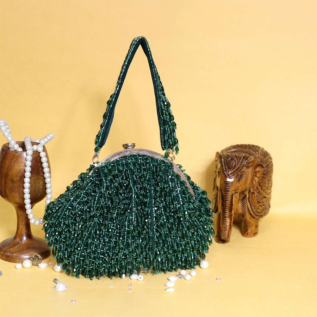 Noor Beaded Batua – Radiance in Every Stitch