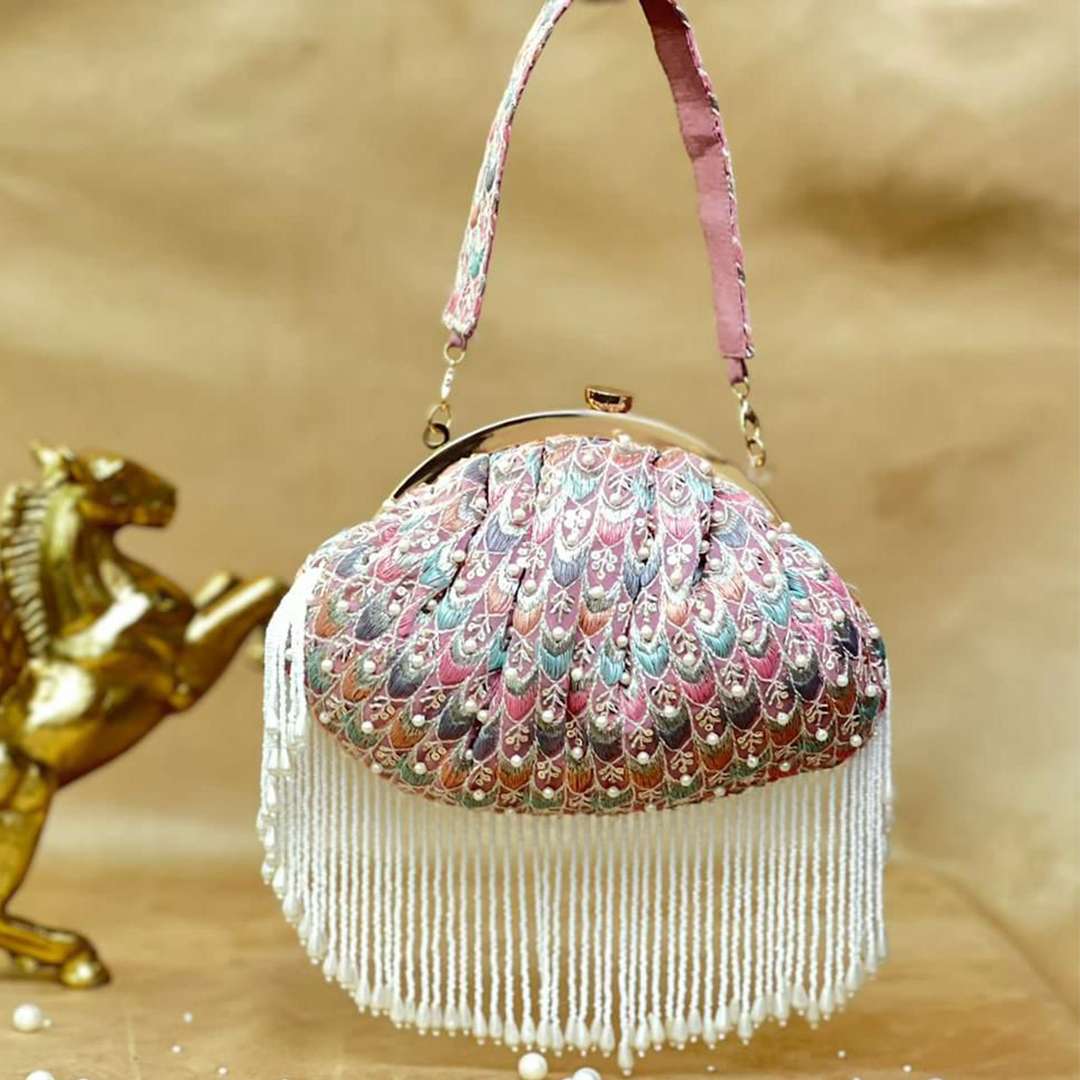 Nora Batua – Exquisite Craftsmanship with Timeless Elegance (2)