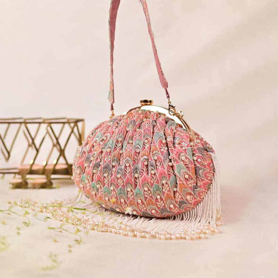 Nora Batua – Exquisite Craftsmanship with Timeless Elegance (7)