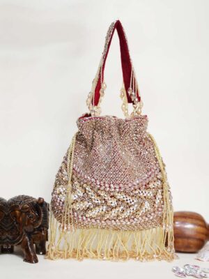 Unmatched Elegance – The Exquisite Eva Potli