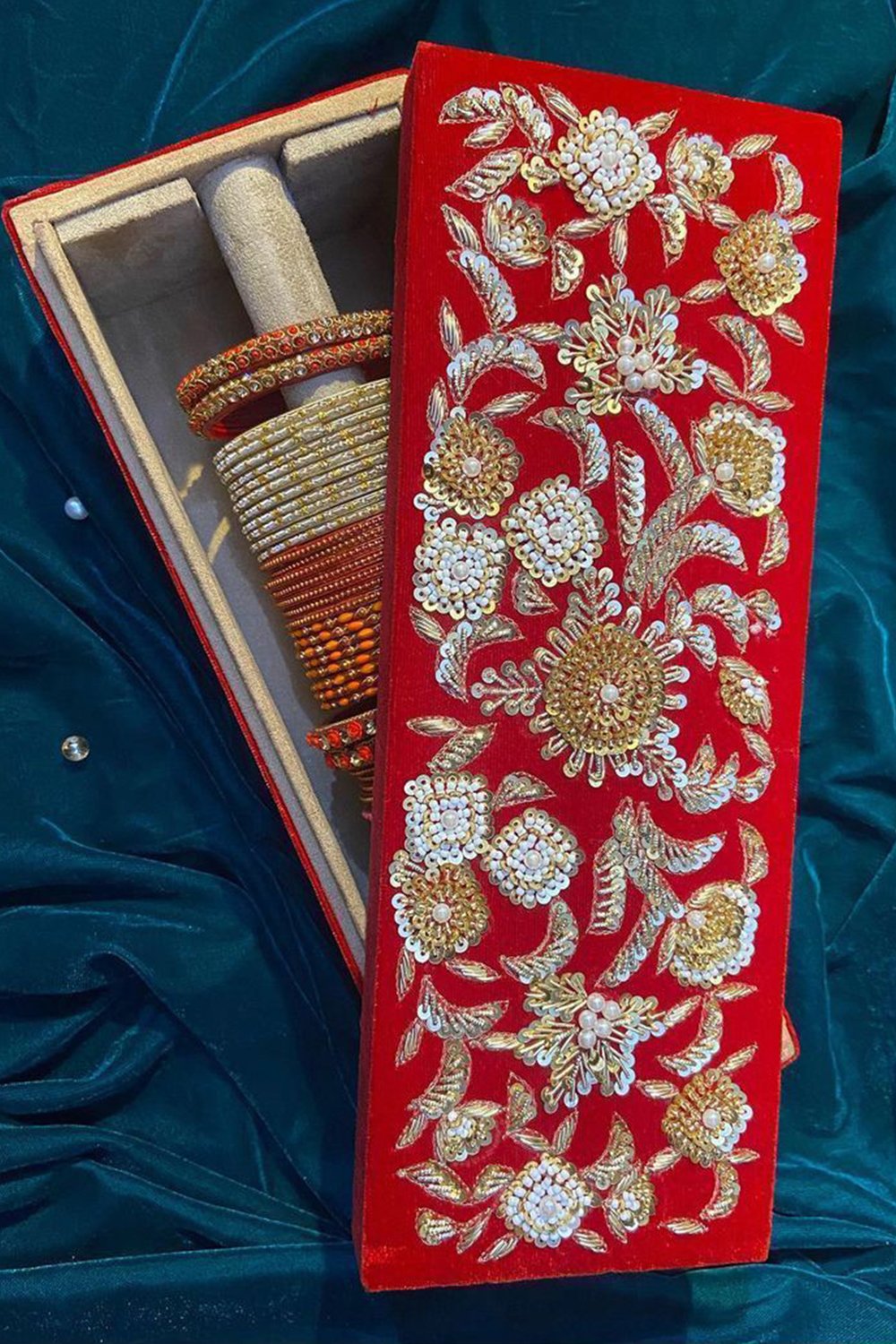 Personalized Bangle Box – Elegant Jewellery Storage Box 1000 X 1500 px (6)